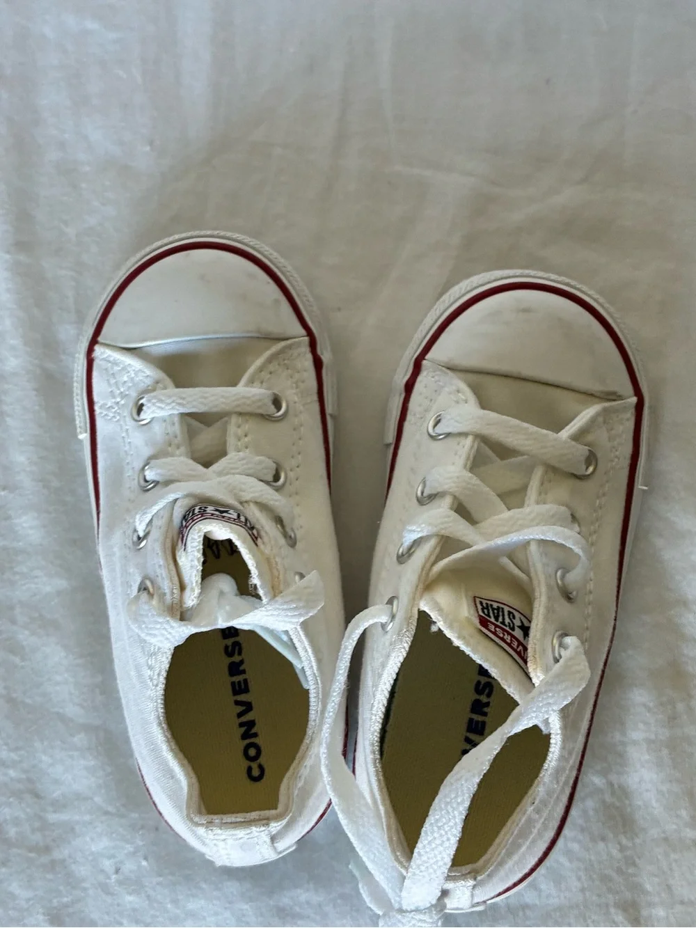 Converse good preowned